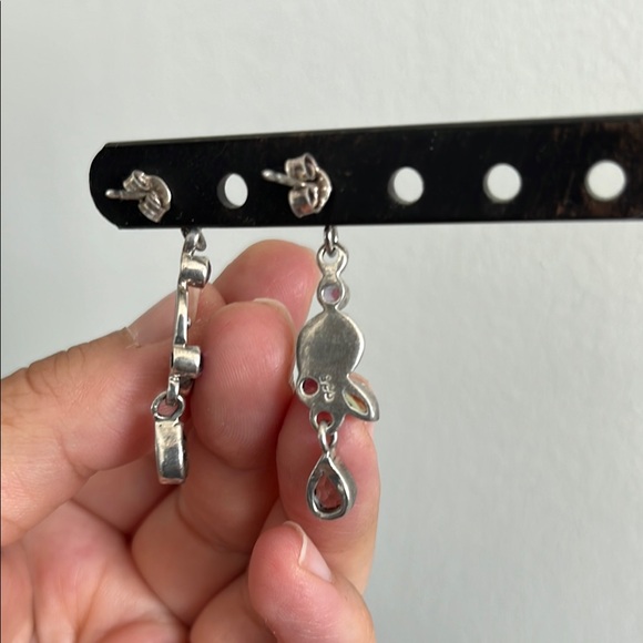 Elegant Silver and Purple Drop Earrings - Picture 2 of 3